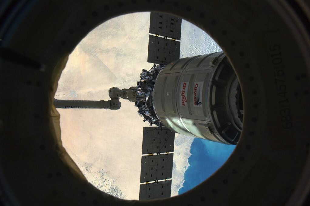 Private Cargo Ship Launch Delayed by Rocket Engine Investigation